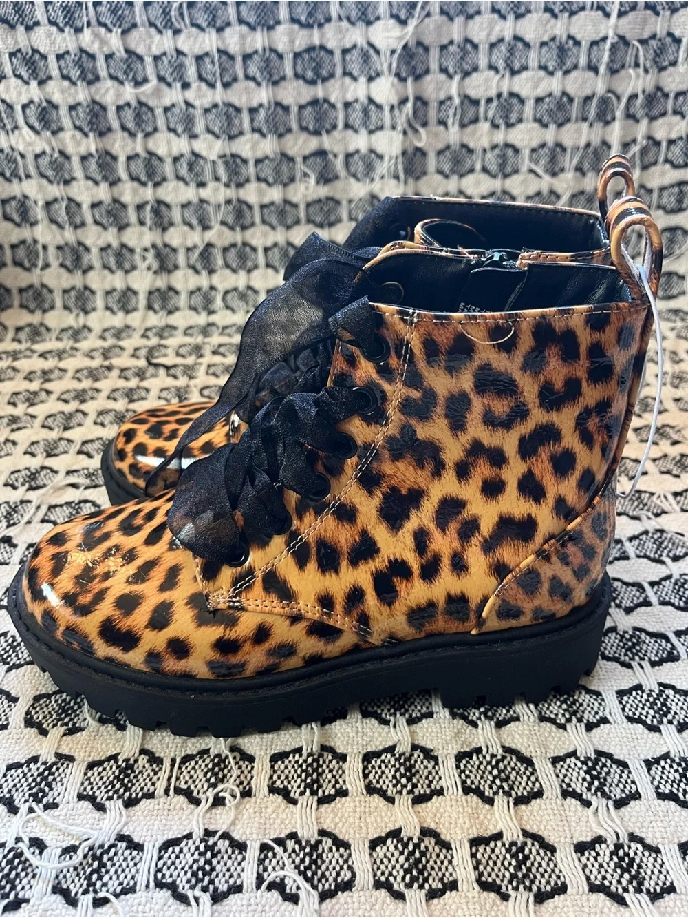 art class Leopard Print Girls' Lace-Up Boots in Brown and Black